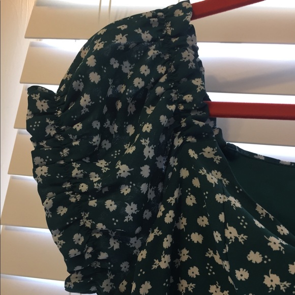 Flowy dark Green dress with white flowers. - Picture 6 of 8